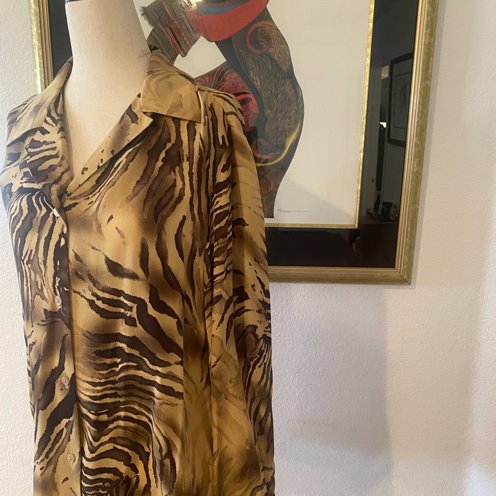 Dark brown and beige, long sleeve blouse